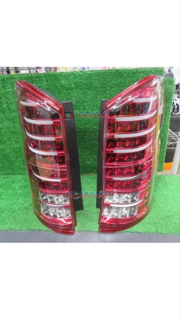 セール中　Valenti ヴァレンティテールランプ　ステップワゴンRK5