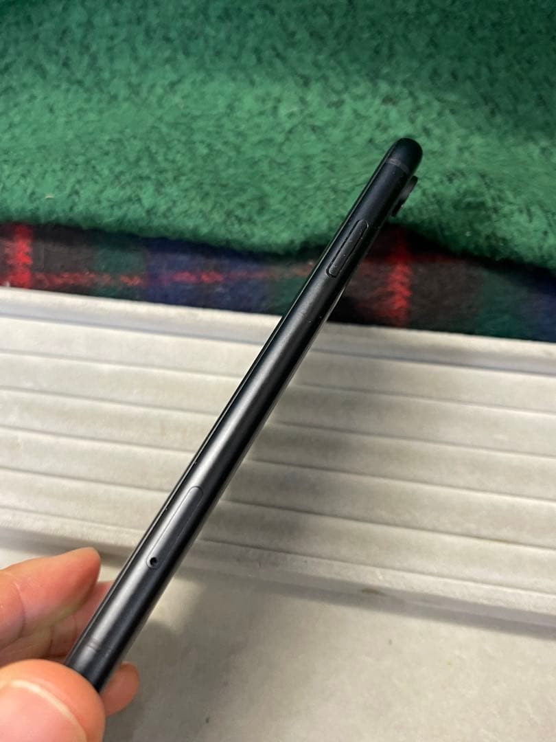 iPhone XR 64GB ブラックSIMフリー バッテリー80% Apple