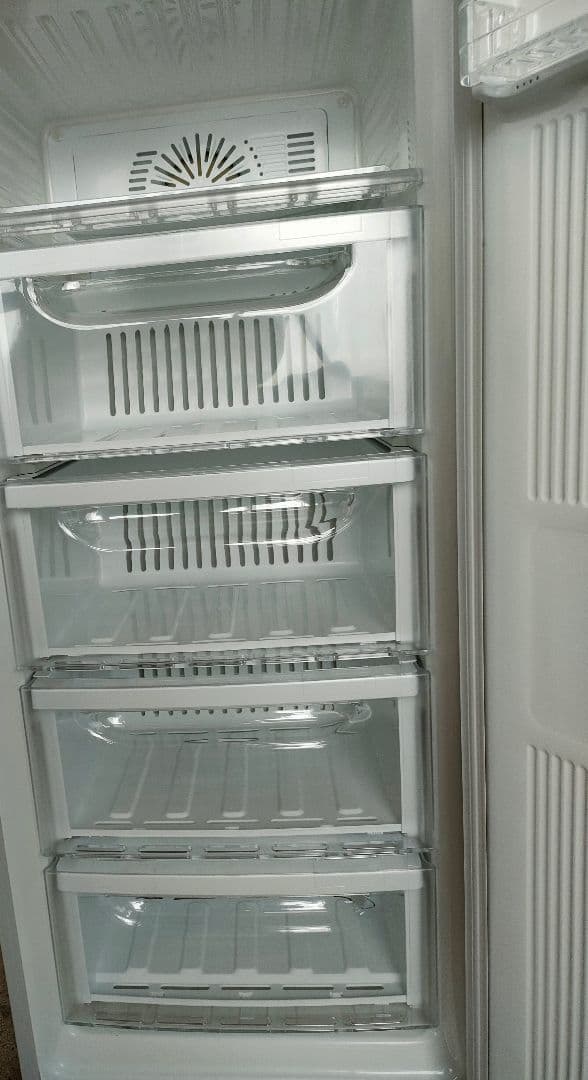 引取希望MITSUBISHI ELECTRIC 三菱ノンフロン冷凍庫2016年製