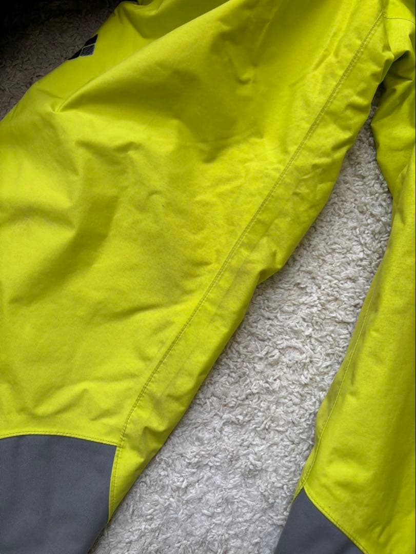 子供用スキーウェア モンベル　140 mont-bell