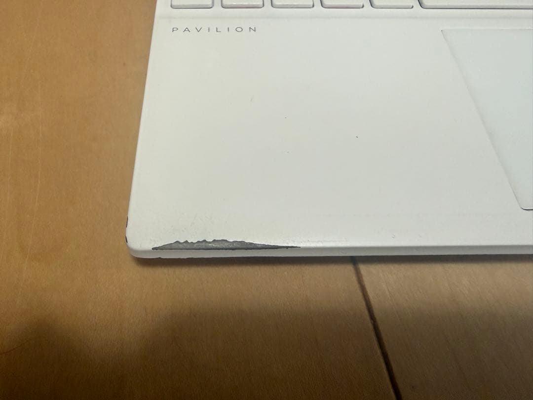 【中古】HP Pavilion ホワイトノートPC 13インチ　軽い