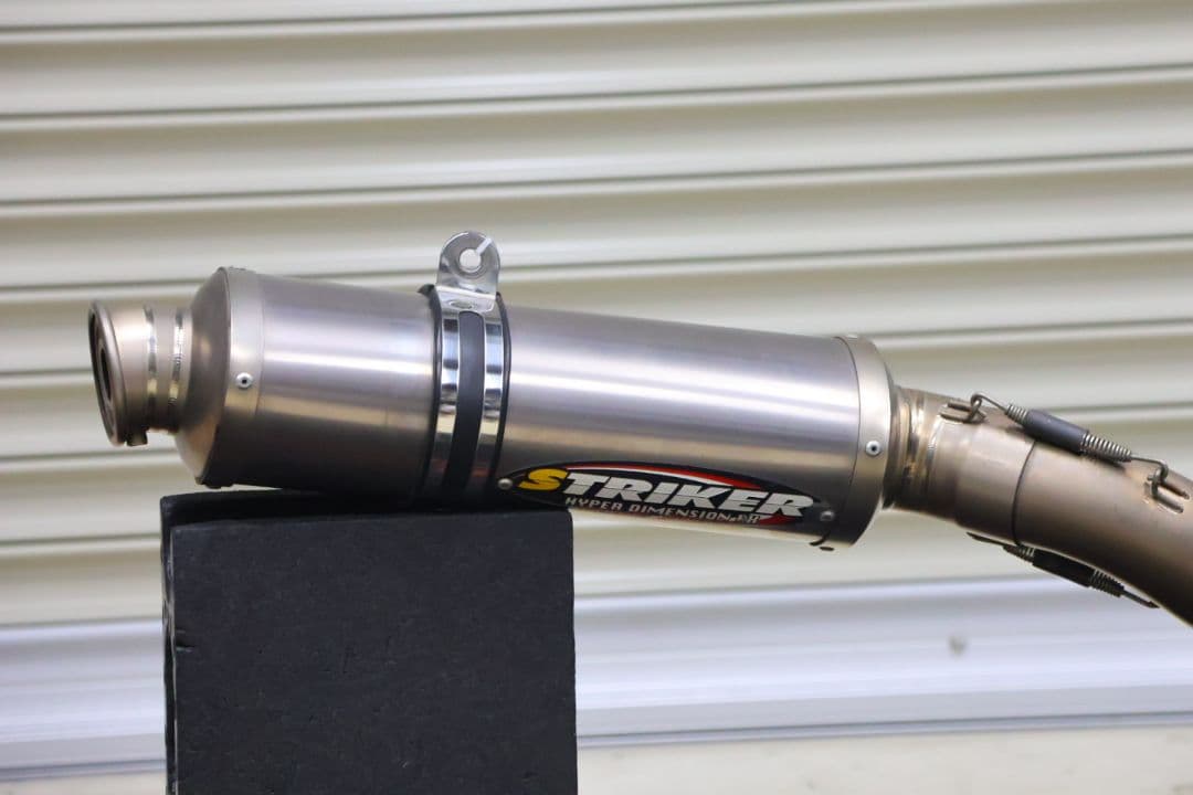 CBR600RR 05-06 PC37　後期　ストライカースリップオンマフラー