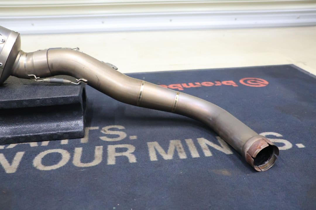 CBR600RR 05-06 PC37　後期　ストライカースリップオンマフラー