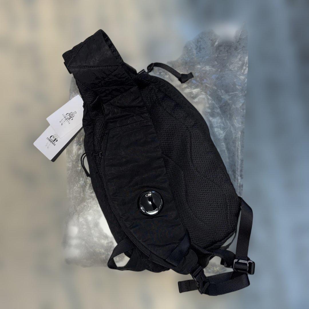 新品未使用　C.P.Company Nylon B ショルダーバッグ ブラック