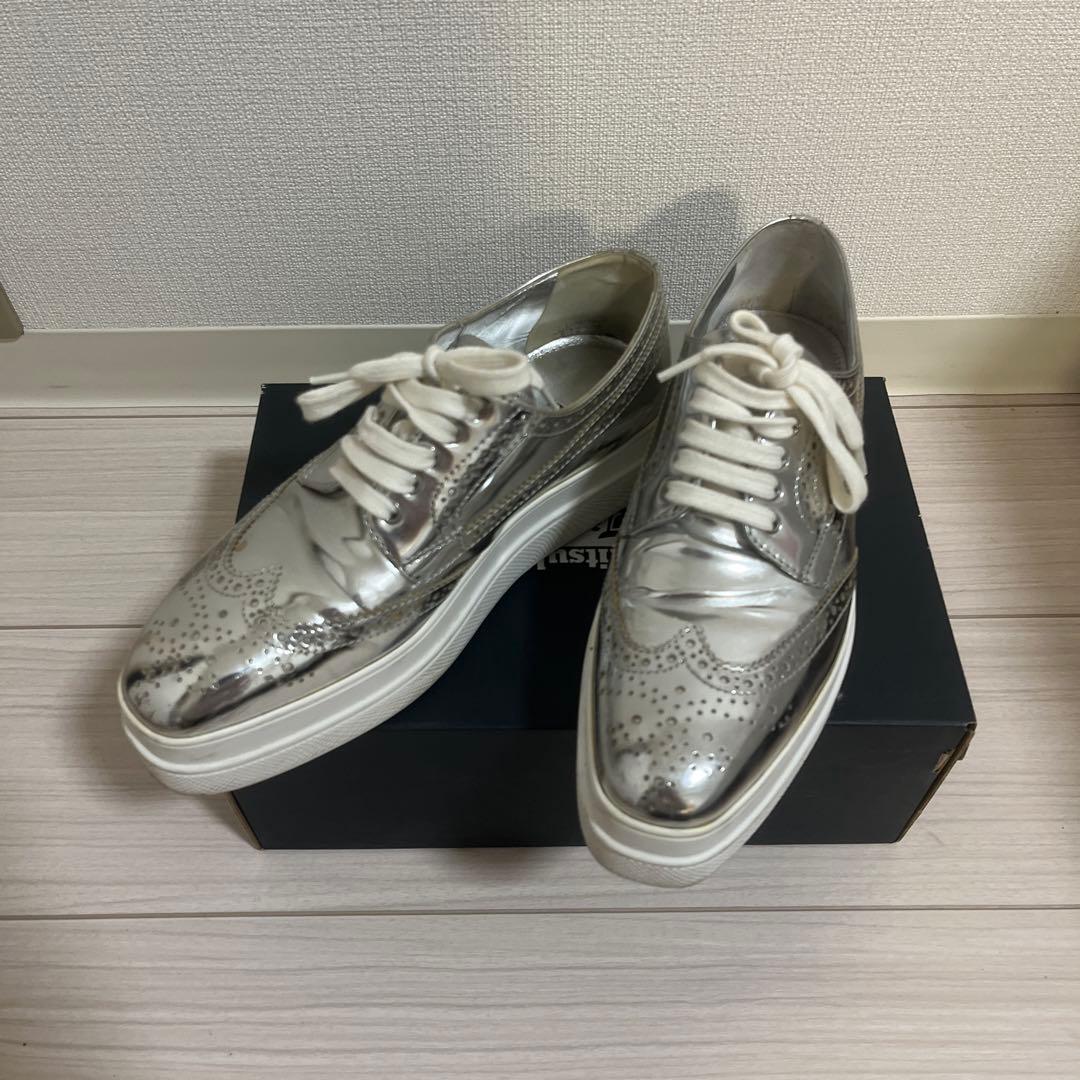 PRADA プラダ 革靴ウィングチップ　スニーカー　シルバー　サイズ37