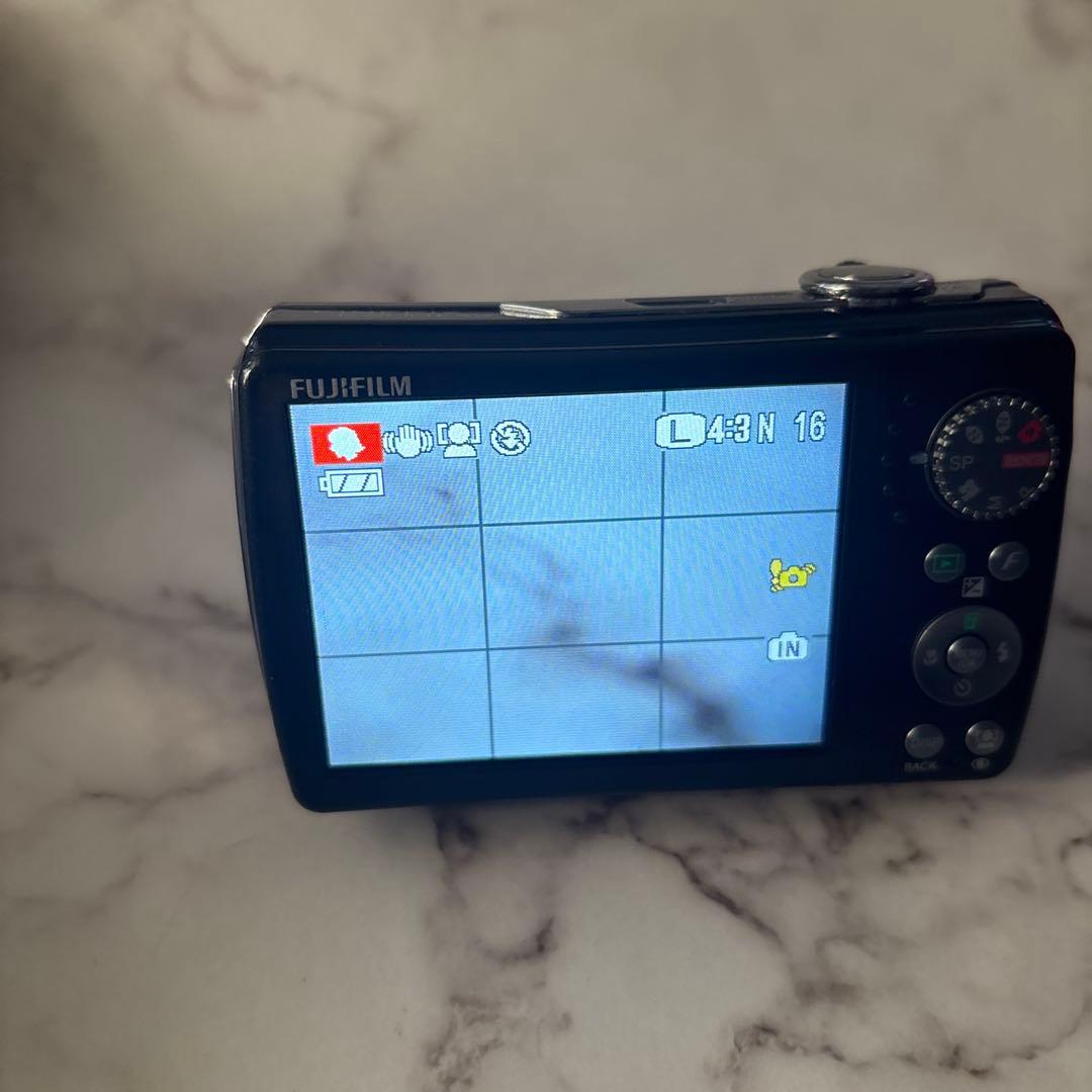 デジタルカメラ FUJIFILM FINEPIX F200EXR