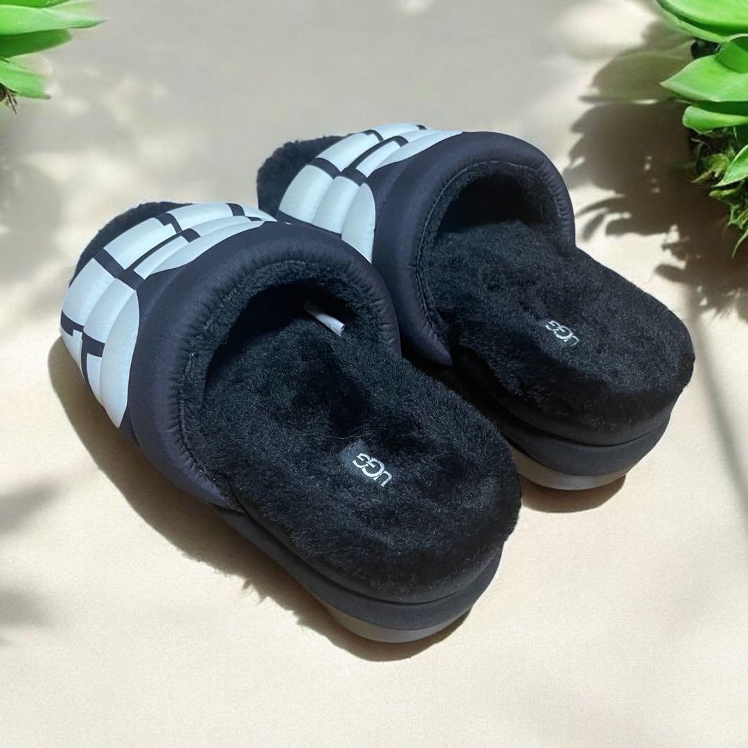 きぃーたぁん様UGG アグ Maxi Slide Logo サンダル 厚底 25