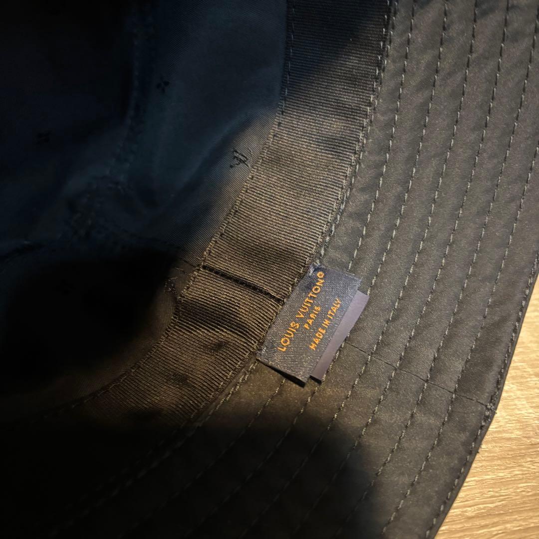 【極美品】ルイ・ヴィトン　M7725M バケットハット・LV スマッシュ レイン