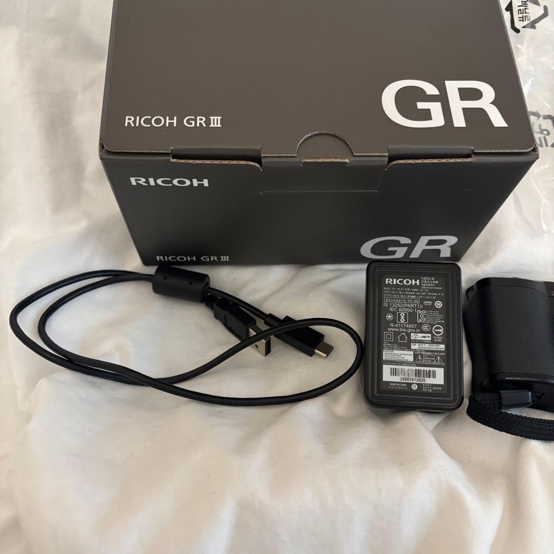 RICOH GR III コンパクトデジタルカメラ　美品
