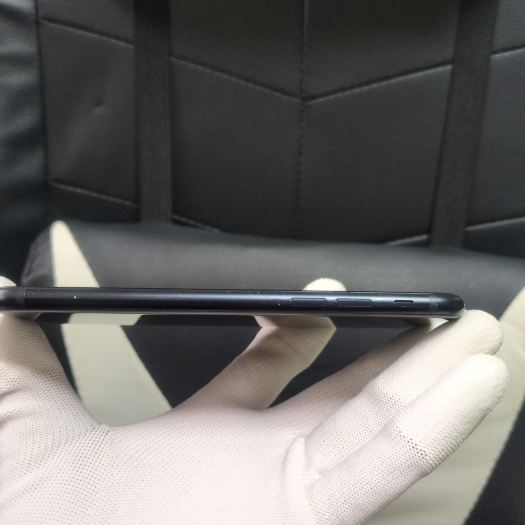 81　iPhone　SE 第3世代　128gb 黒　SIMフリー　se3