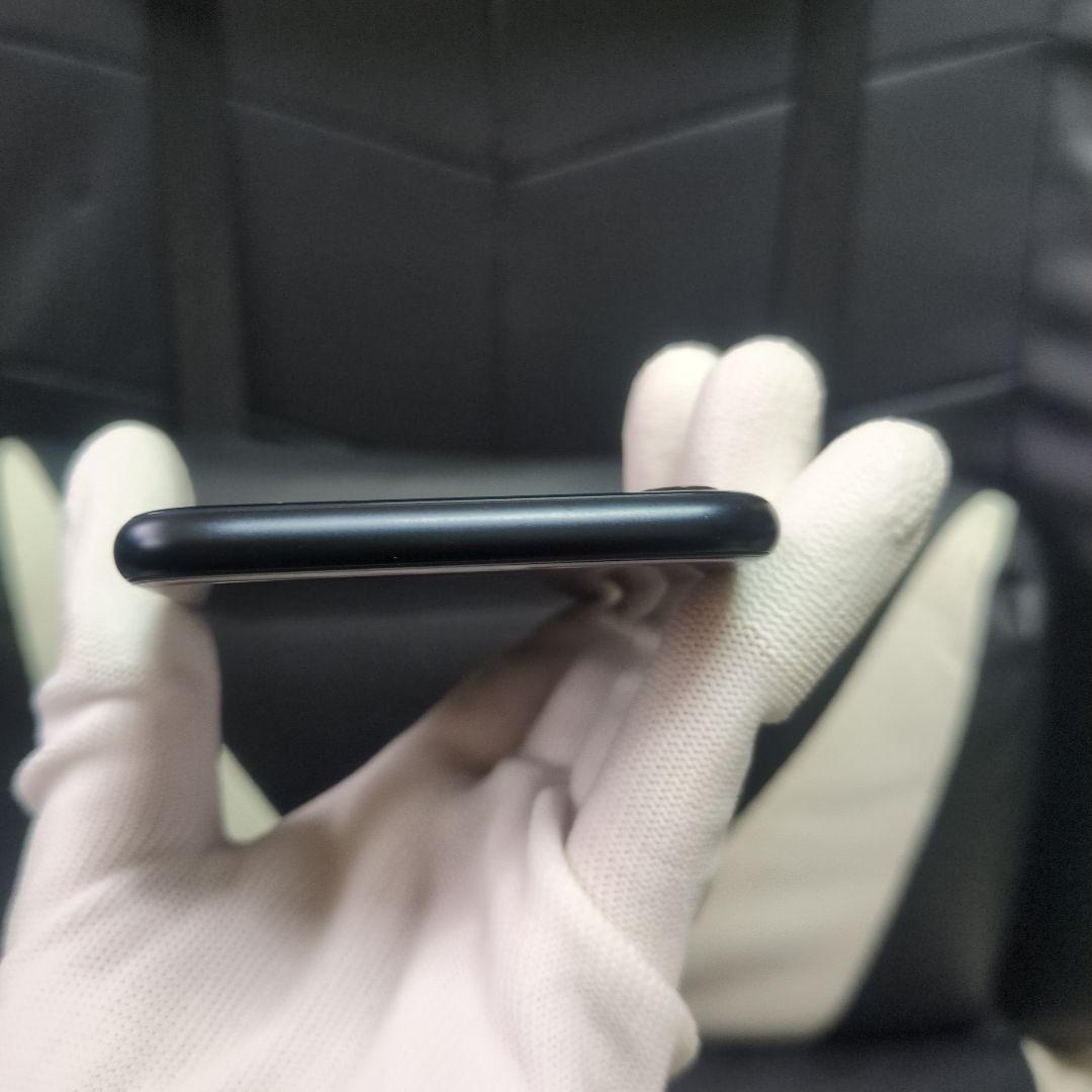 81　iPhone　SE 第3世代　128gb 黒　SIMフリー　se3