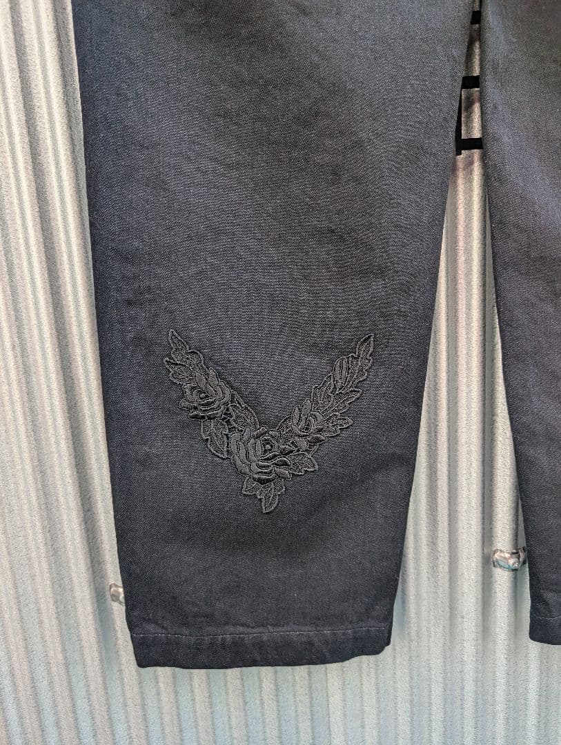 パンツ TUITACI LACE PATCH DENIM BAKER BLACK