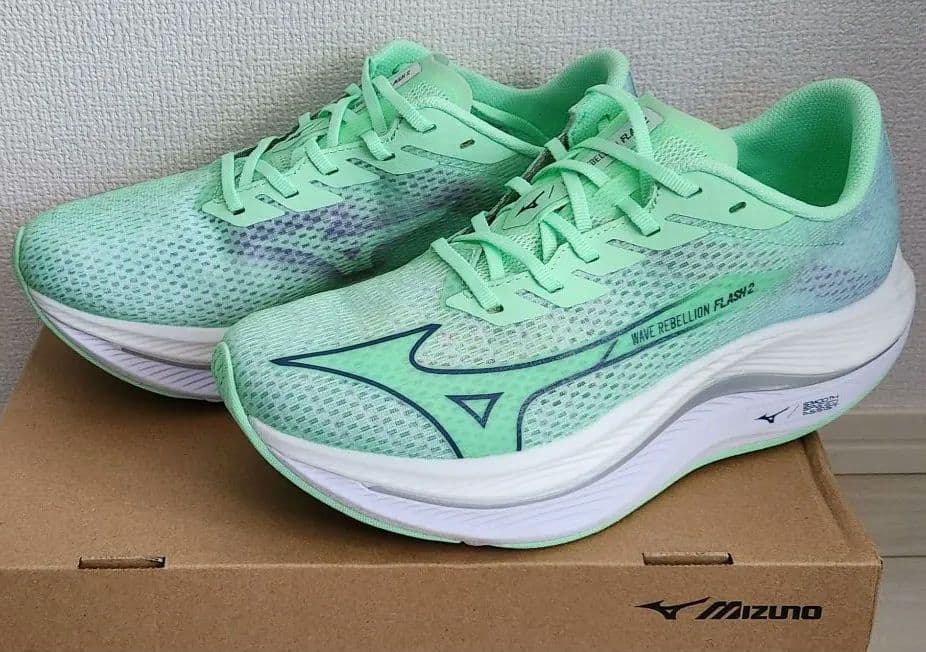 美品☆ミズノ☆ウエーブリベリオンフラッシュ2 ランニング メンズ 26,5cm