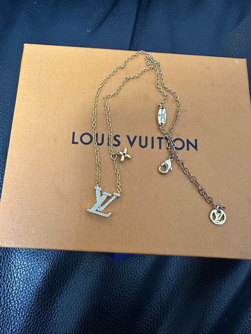 J*様 Louis Vuitton クリスタルネックレス