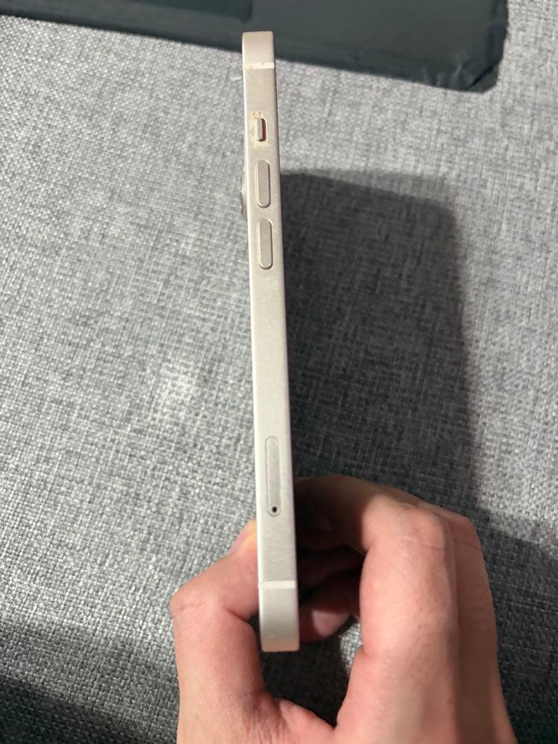 初出品/初期化済み/早い者勝ち　iPhone 14 ホワイト 128GB