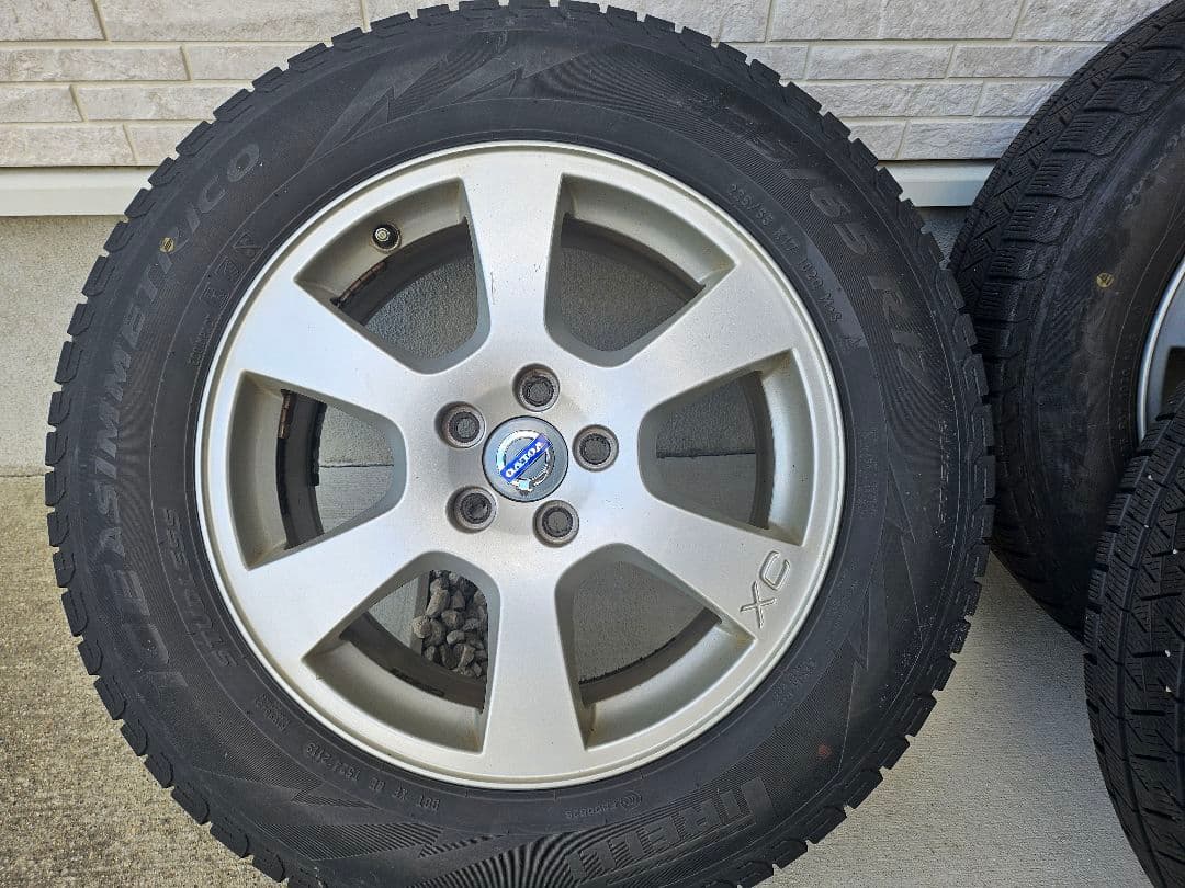 【送料込み】VOLVOボルボxc60純正スタッドレスタイヤホイールセット4本