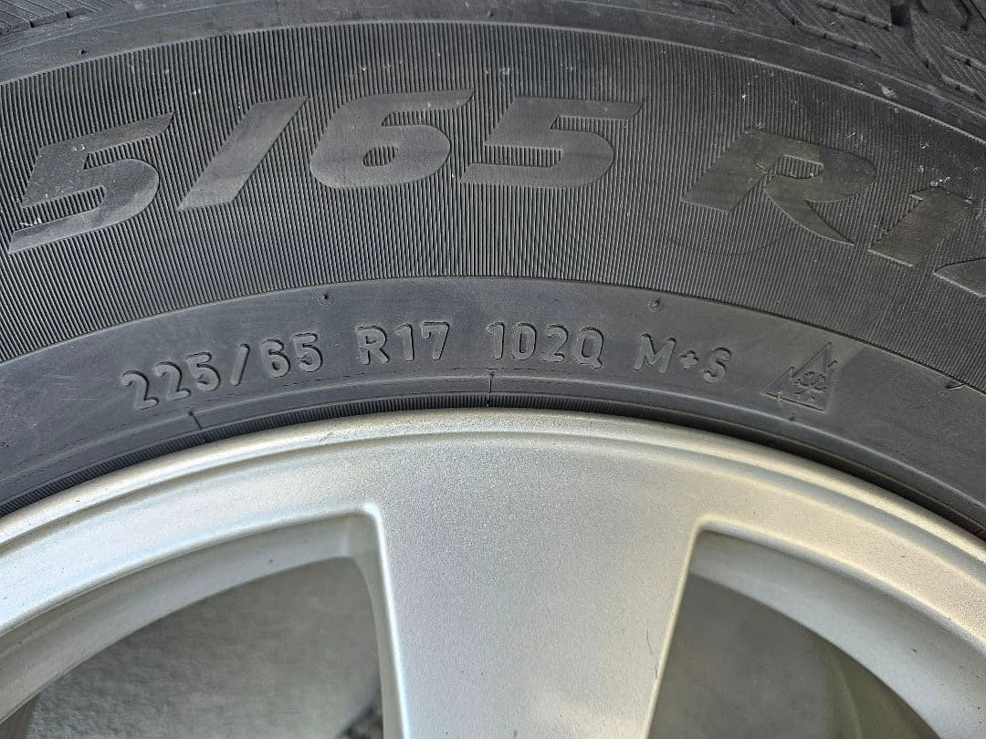 【送料込み】VOLVOボルボxc60純正スタッドレスタイヤホイールセット4本