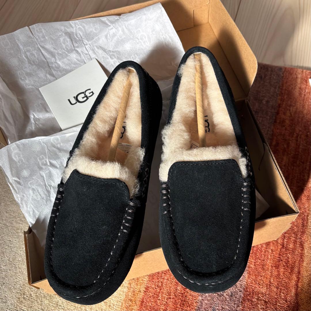 アグ　アンスレー　黒　22cm