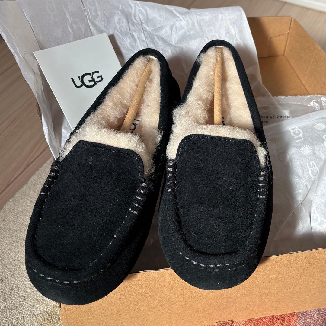 アグ　アンスレー　黒　22cm