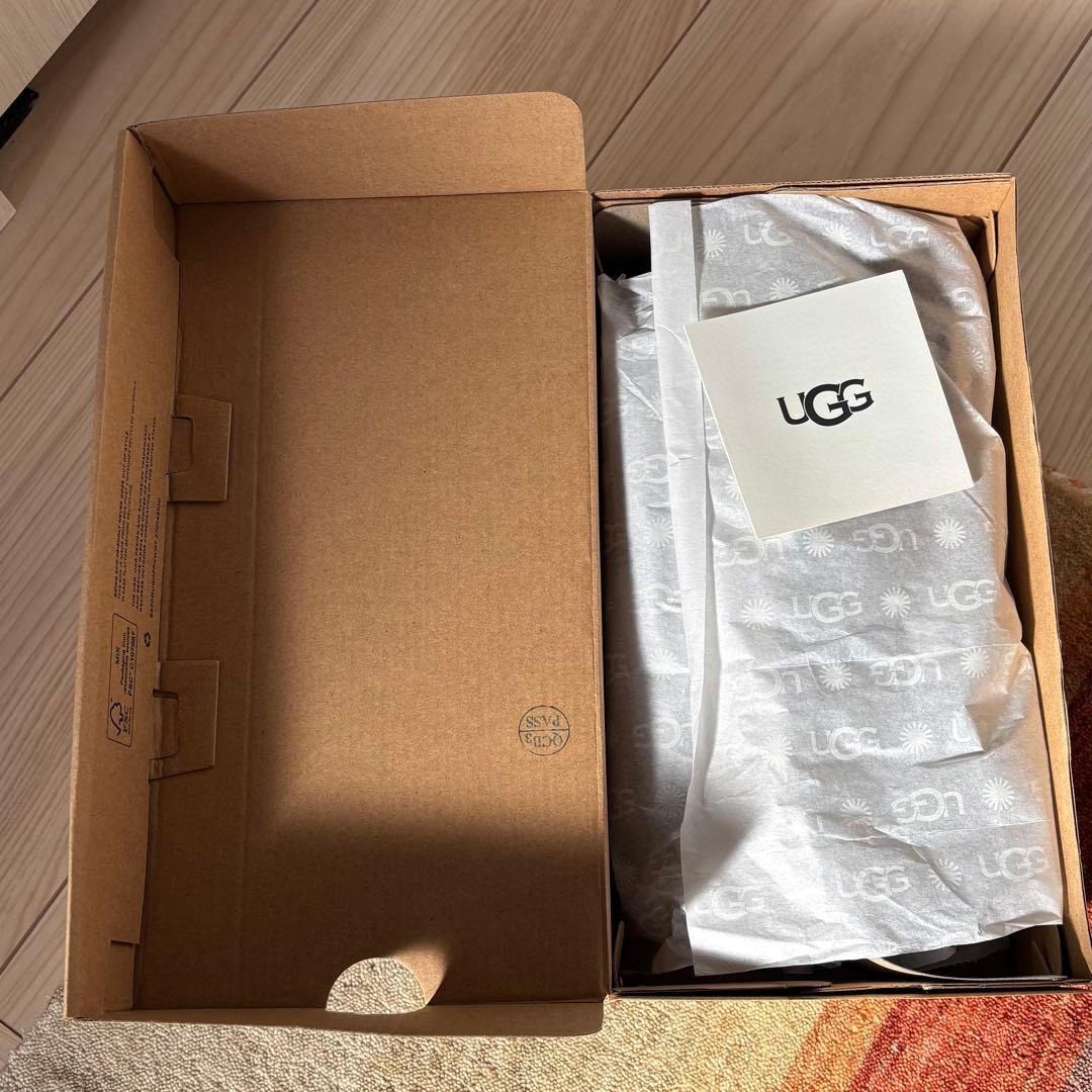 アグ　アンスレー　黒　22cm