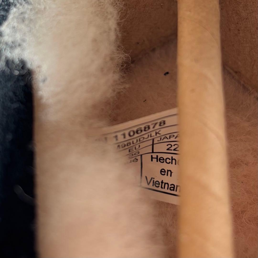 アグ　アンスレー　黒　22cm