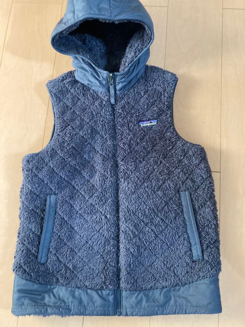極美品！patagonia フード付きベスト ダークブルー