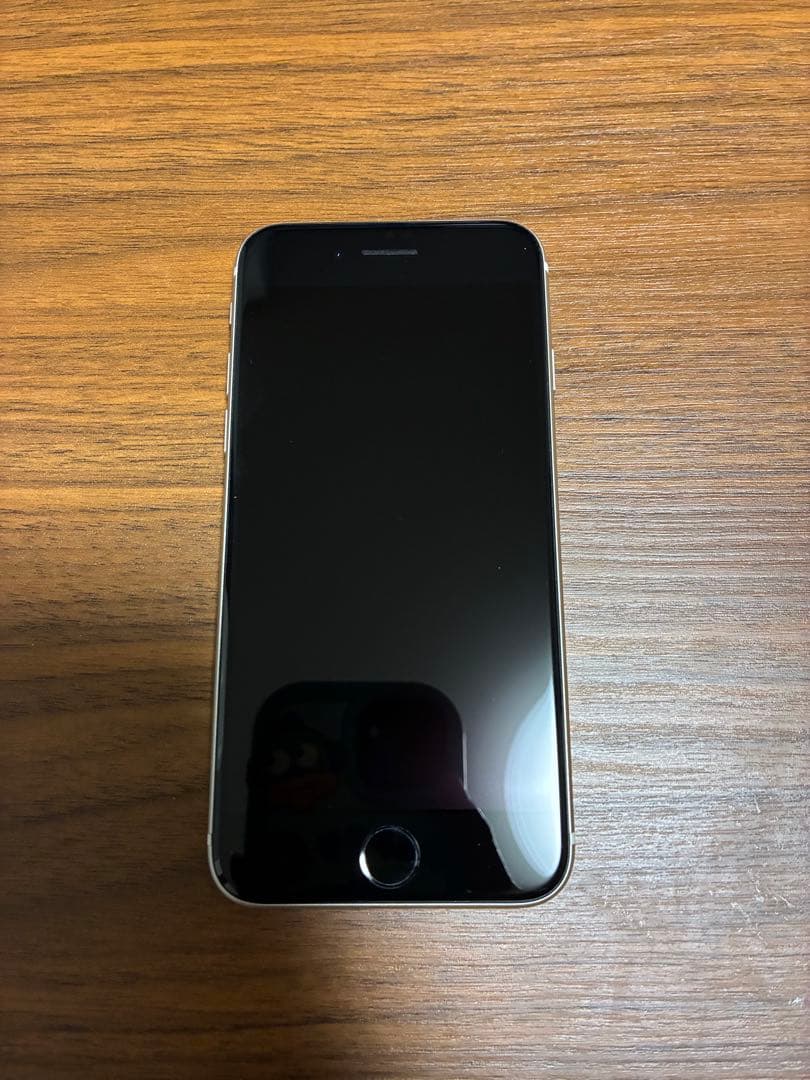 Apple iPhone SE ホワイト 美品