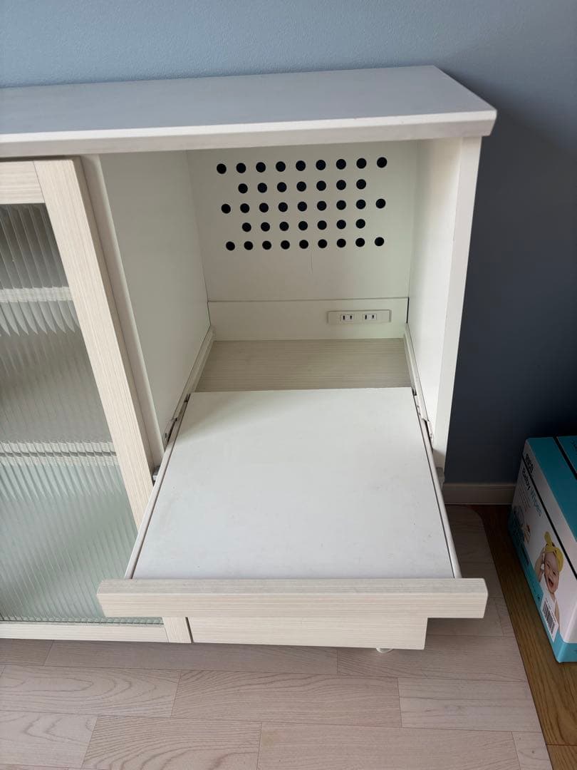 東京インテリア食器棚