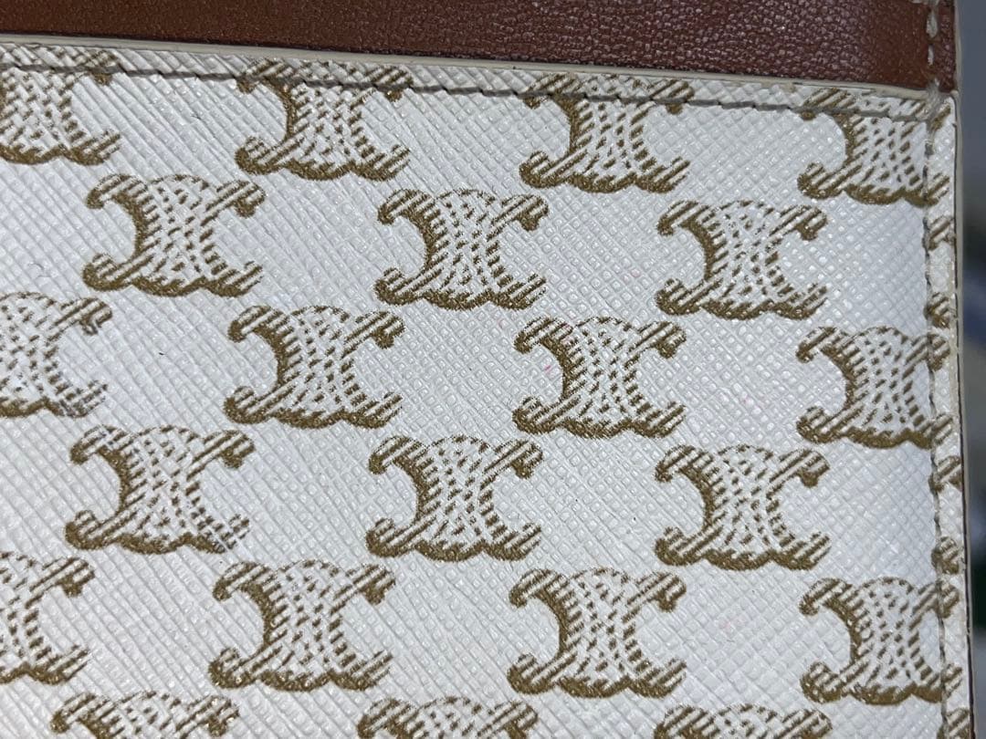 CELINEセリーヌ/カードケース/名刺入れ/トリオンフ/クリームブラウン