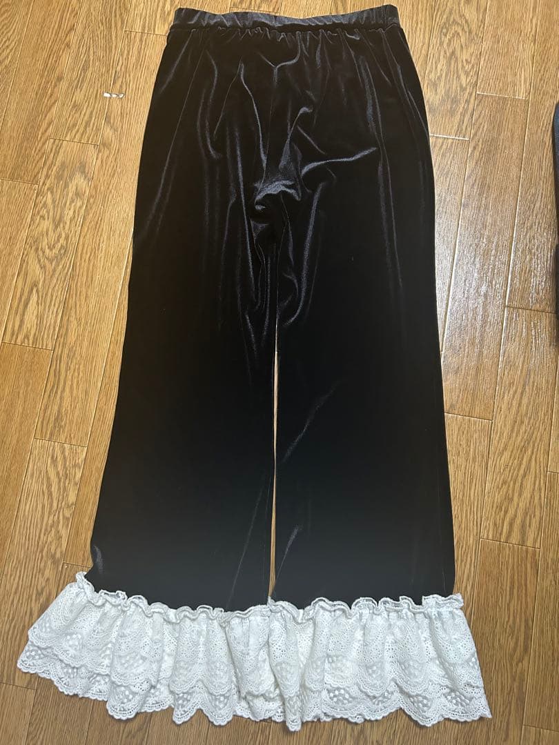 リリーブラウン　バリエーションフリルパンツ サイズ0