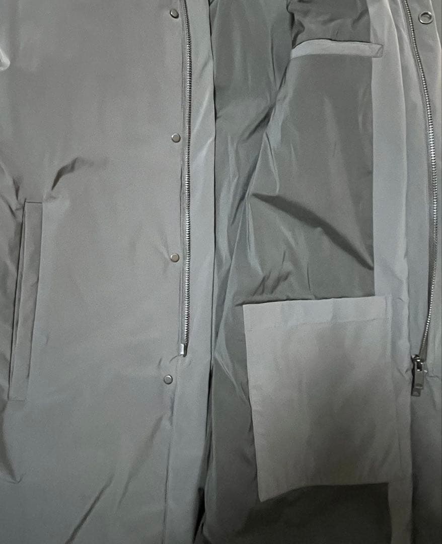 Theoryメンズ高級ダウンコートXSビジネス軽量Safari掲載