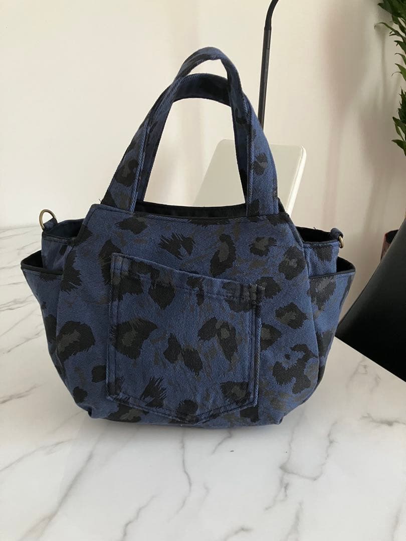 1007 ピエロ　ヒョウ柄デニムリメイクバック　ハンドメイド