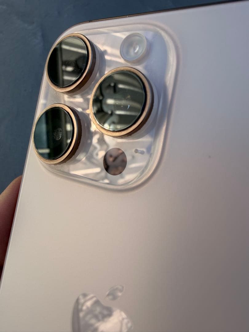 iPhone 16 Pro 256 デザートチタニウム SIMフリー ケース付き