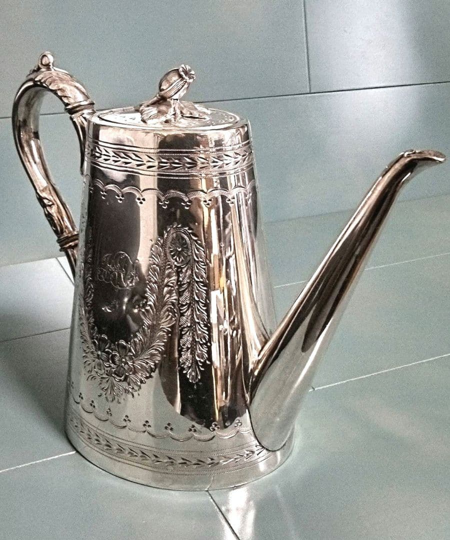 英国アンティーク　シルバーポット