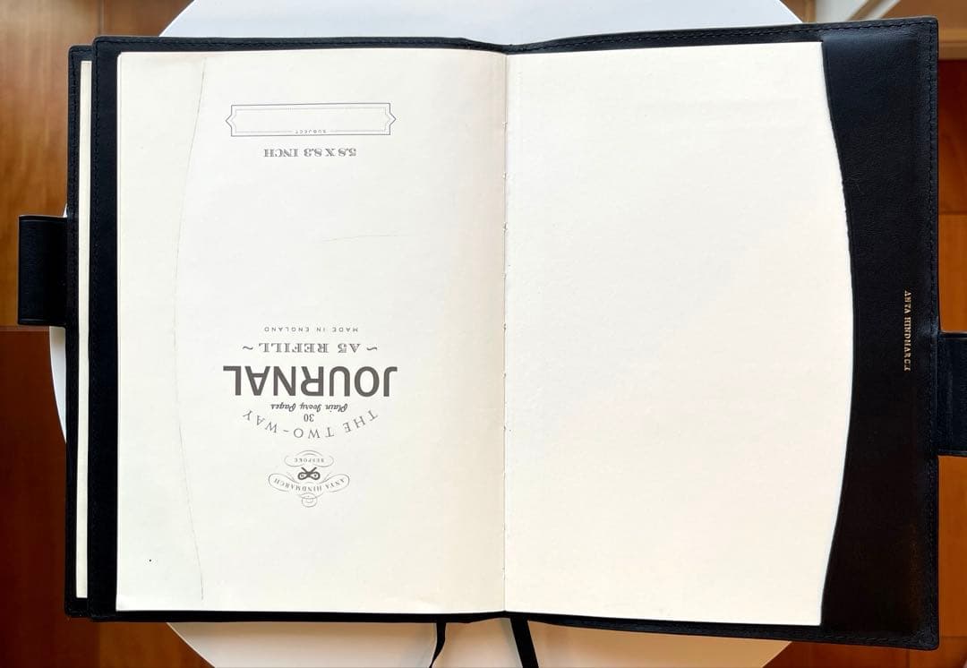 ◆Anya Hindmarch◆A5 オールオーバーステッカー 手帳カバー