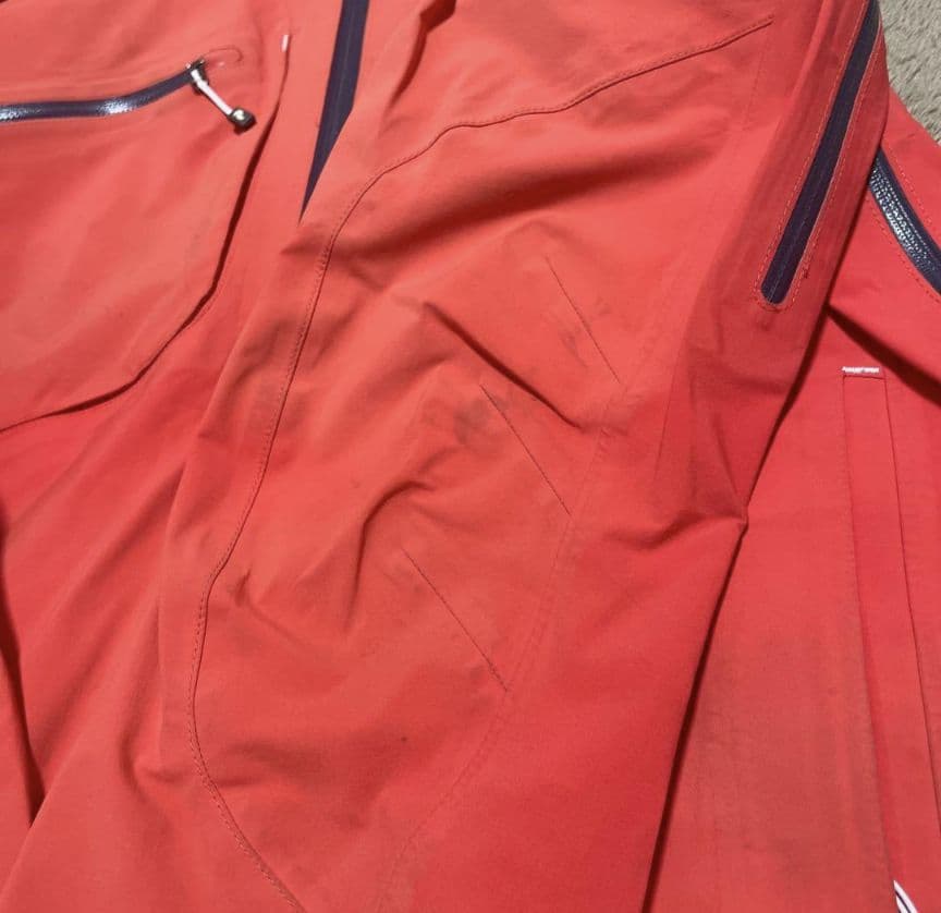 Peak Performance ピークパフォーマンス ジャケット Мサイズ