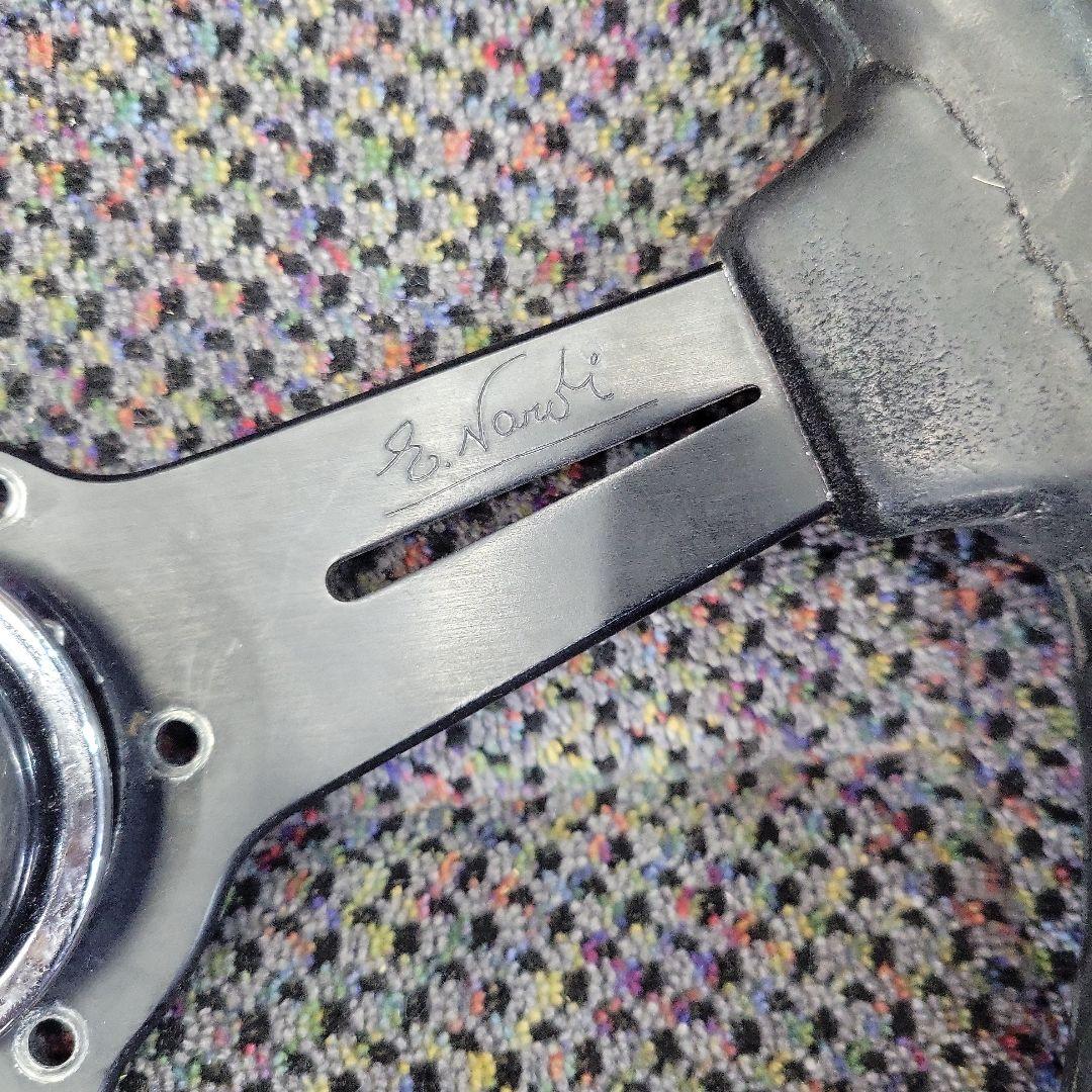 今だけ値下げ希少Nardi33パイ ステアリングホイール 3スポーク