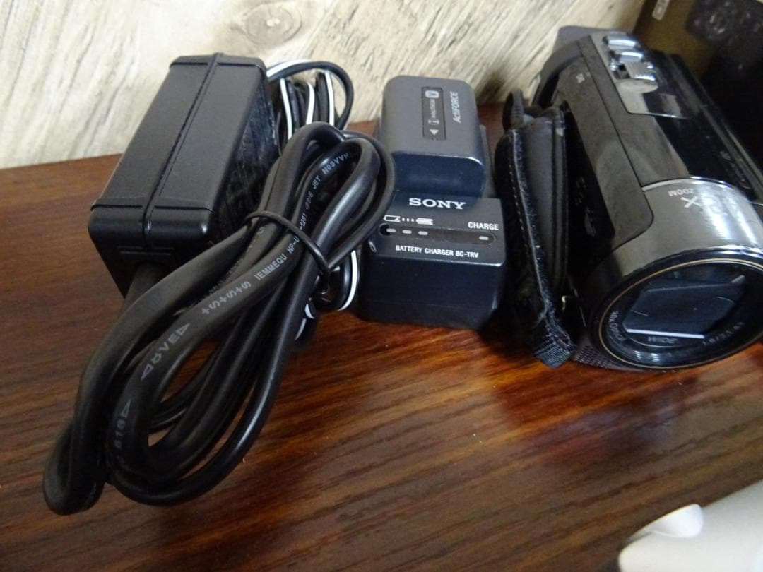 d*7様 阪005 カメラ 4点 まとめ売り 富士フイルム ソニー カシオ