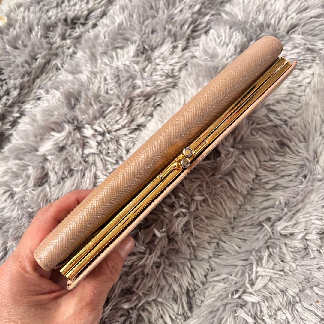 PRADA✨　レア　がま口財布　サフィアーノ　三角ロゴ　ベージュ　レディース