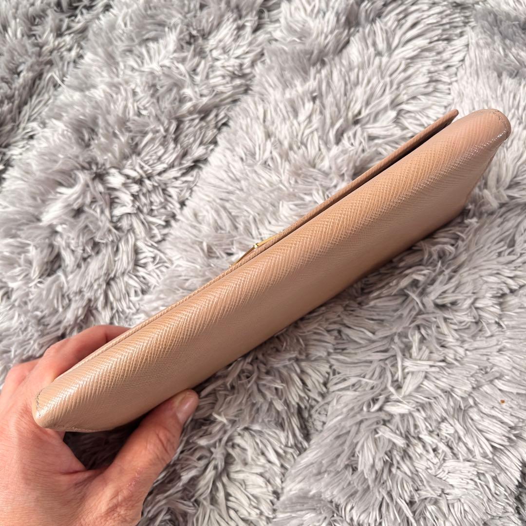 PRADA✨　レア　がま口財布　サフィアーノ　三角ロゴ　ベージュ　レディース