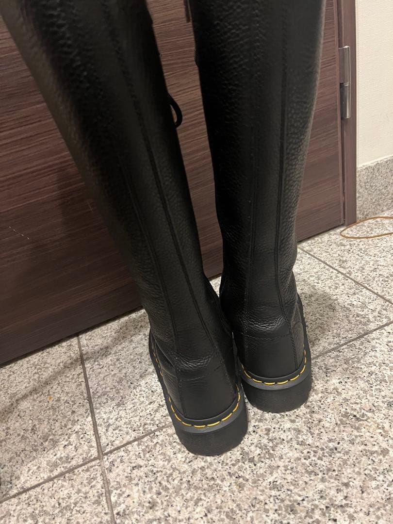 ドクターマーチン　20ホール　ブーツ　Dr.Martens 23センチ　UK4