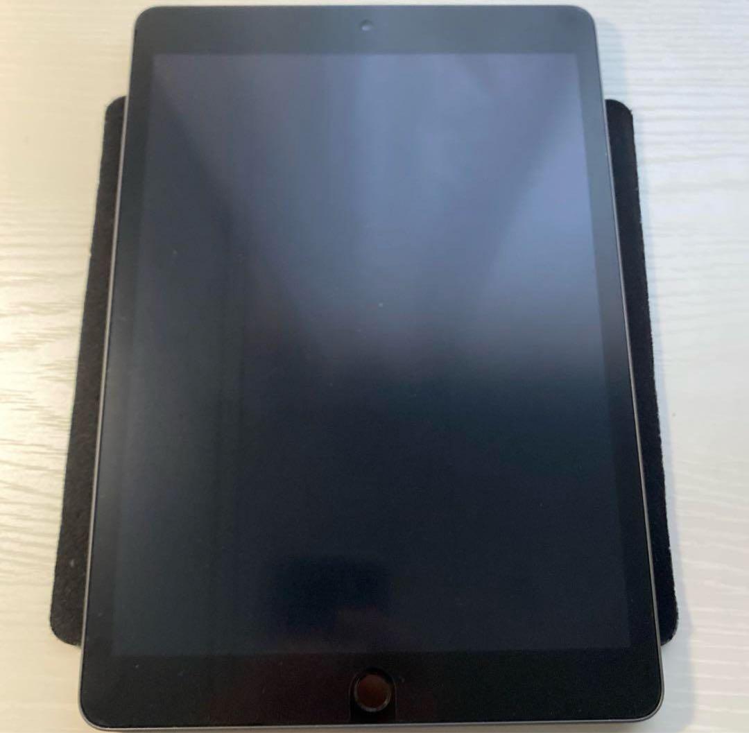 Apple iPad (第8世代) 128GB Wi-Fi スペースグレー