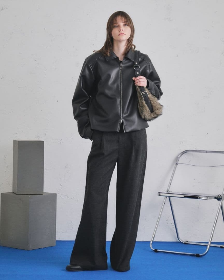 バッグ SIDE DESIGN TUCK HALF MOON BAG