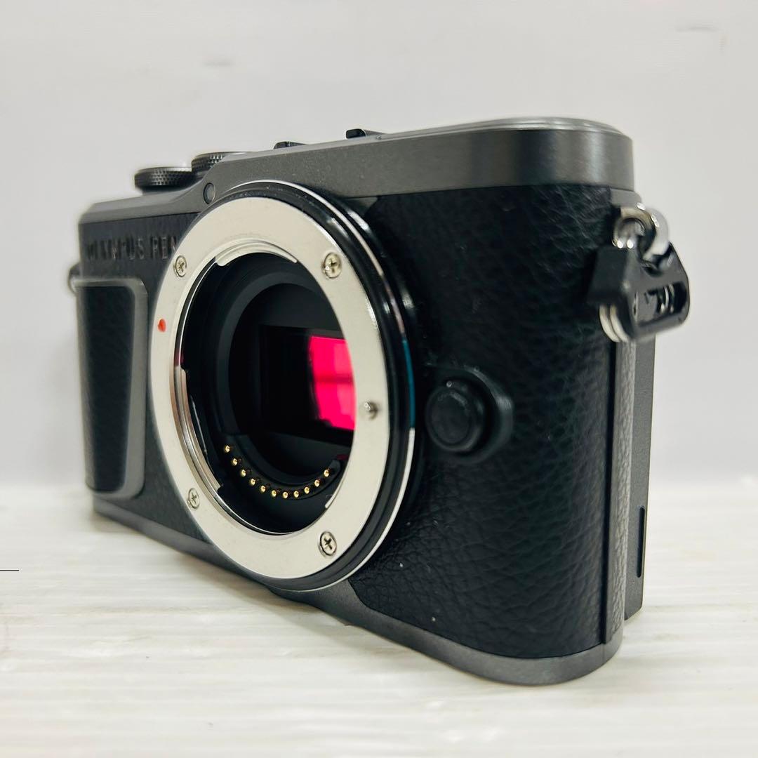 ★新品未使用★OLYMPUS PEN E-PL10 ボディ 純正　99