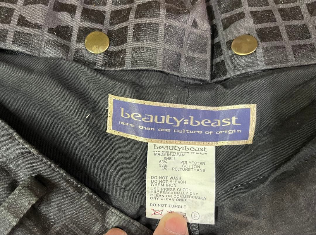 ビューティ・ビースト　黒　チェック柄 ショートパンツ