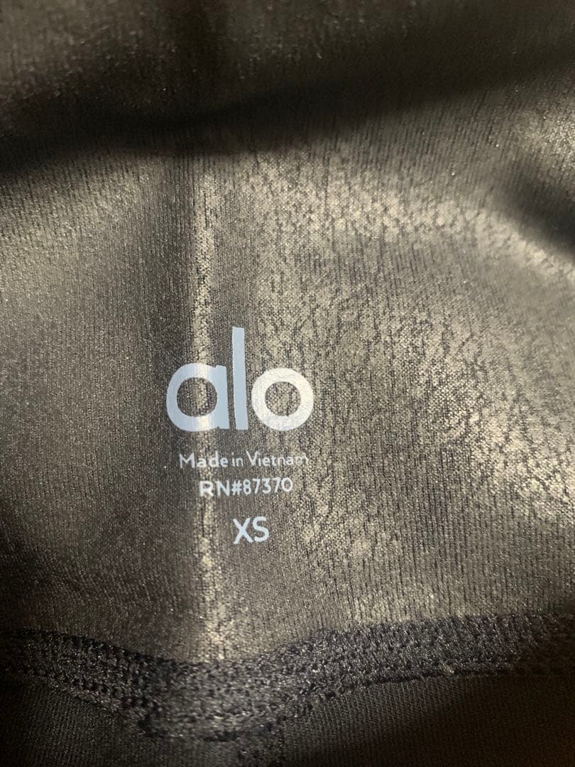 c*7様 XS / alo yoga レザーブラック モノレギンス