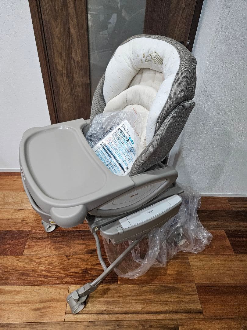 送料込み　Aprica スイング ユラリズム オート ハイローベッド 電動 美品