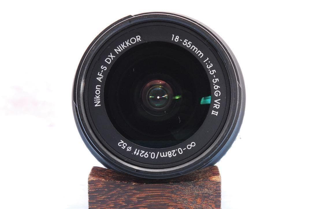 ニコン D3300❣️美品＆S数少❣️一眼レフカメラ❣️手ぶれ補正レンズ