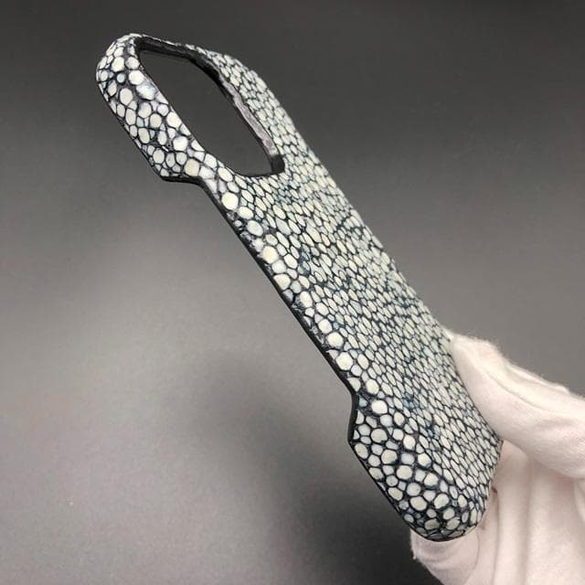 特価【受注生産品】　スタースティングレイ　iPhone 16　Pro　ケース　1