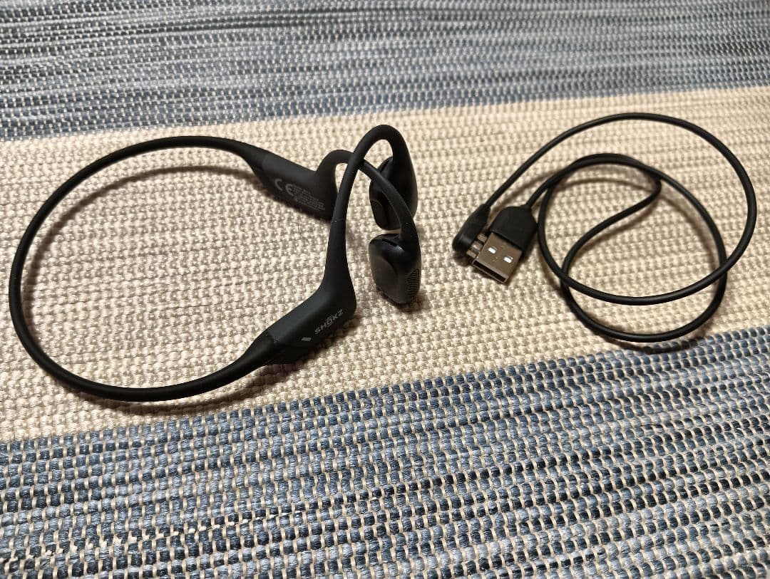 SHOKZ OPENRUN PRO （ブラック）充電ケーブル付き